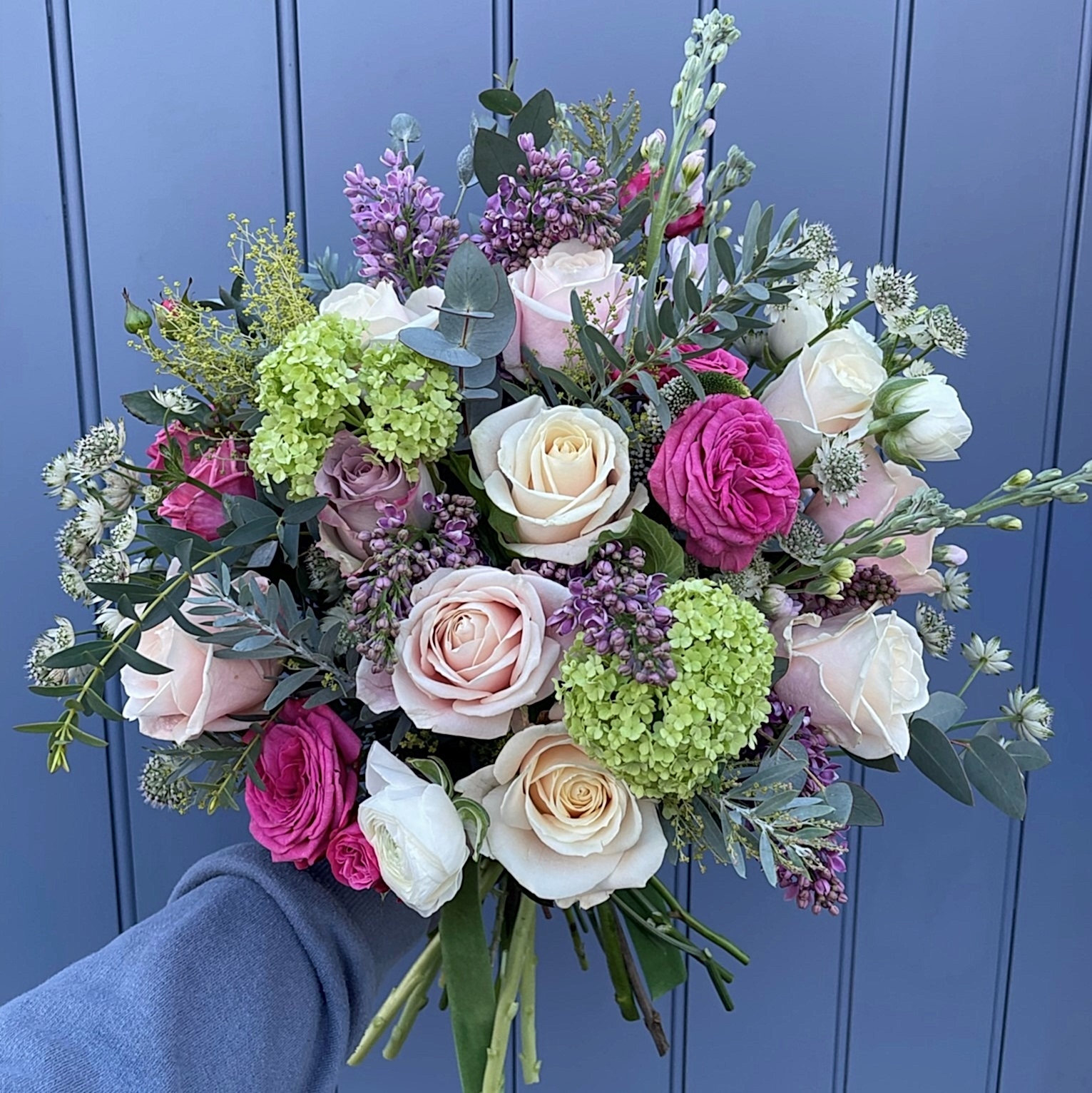 Valentines day flowers pink and white tones